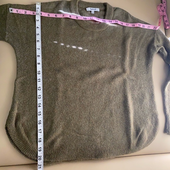 Madewell sweater olive/army green color - Picture 8 of 10